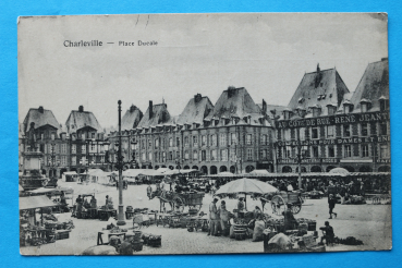Ansichtskarte AK Charleville 1917 Place Ducale WKI Frankreich France 08 Ardennes